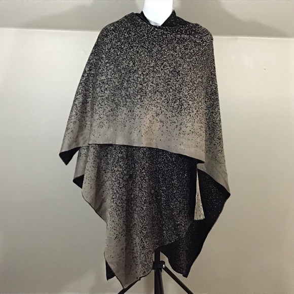 Calvin Klein Accessories - Calvin Klein Knitted Wrap